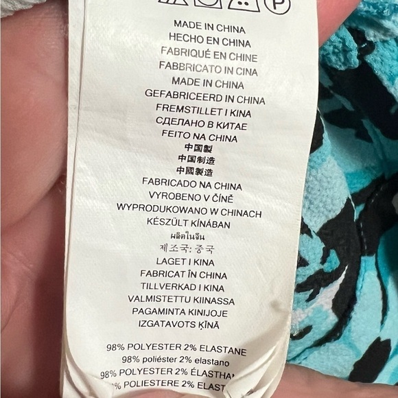 Michael Kors blue, black and white side tie floral top size M EUC - Picture 4 of 4